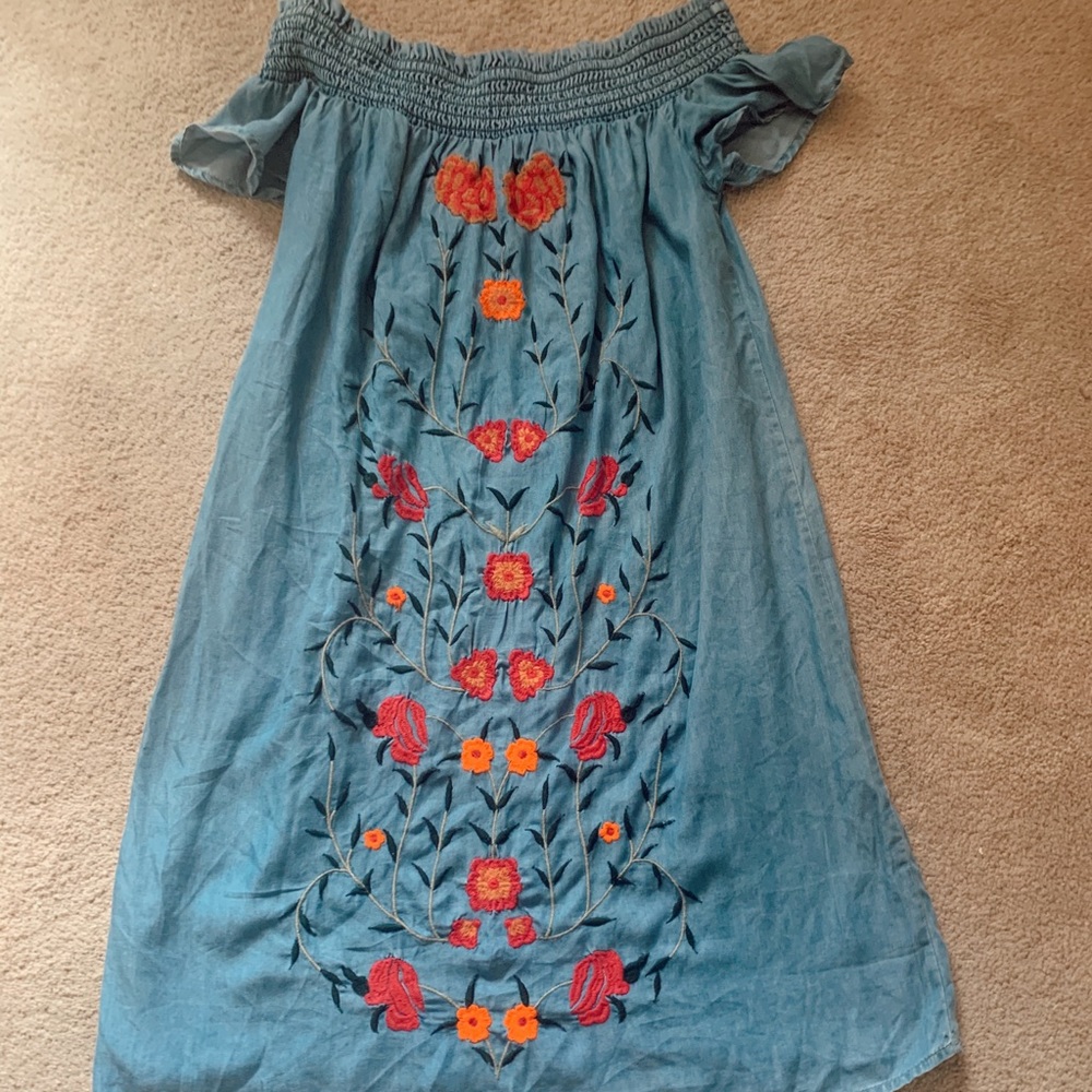Off the shoulder denim dress with floral detail!